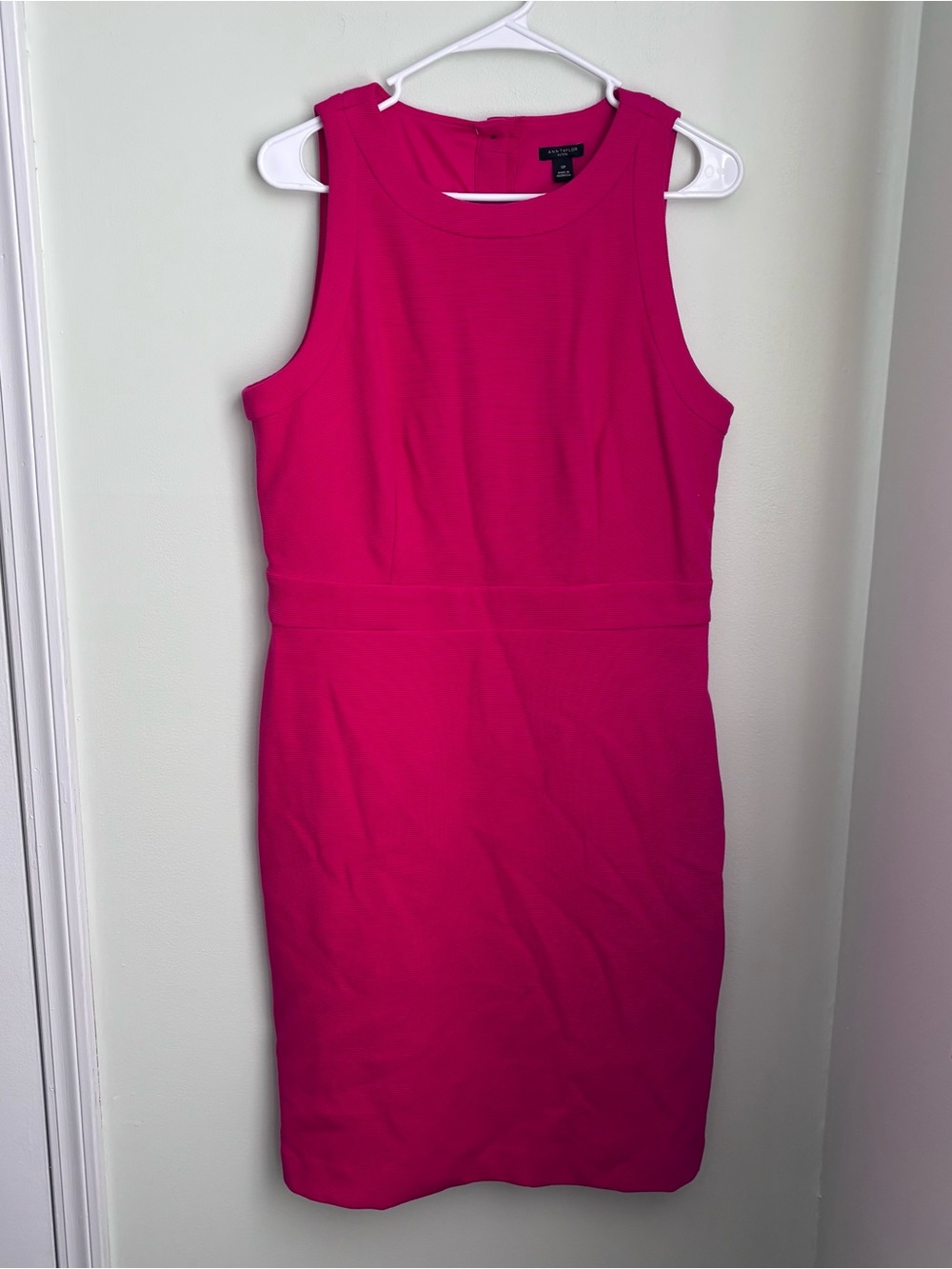Ann taylor Bright Fuchsia Sleeveless Sheath Dress ribbed size 12p nwt